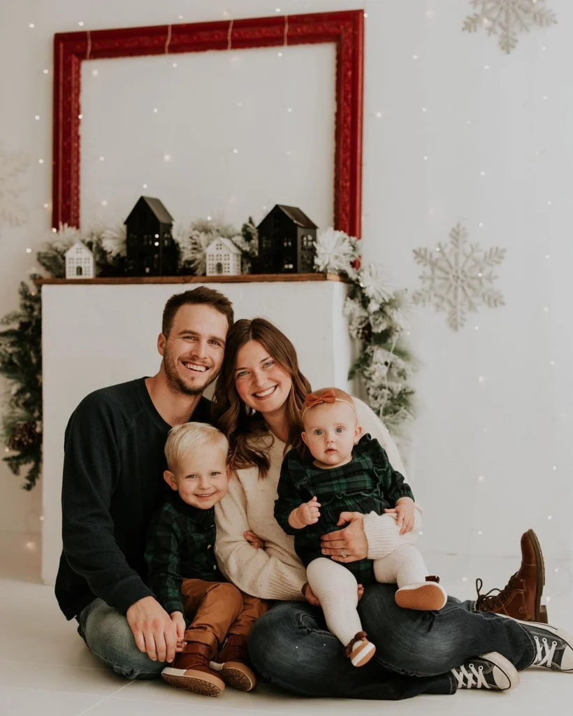 Christmas Photoshoot Ideas for Family