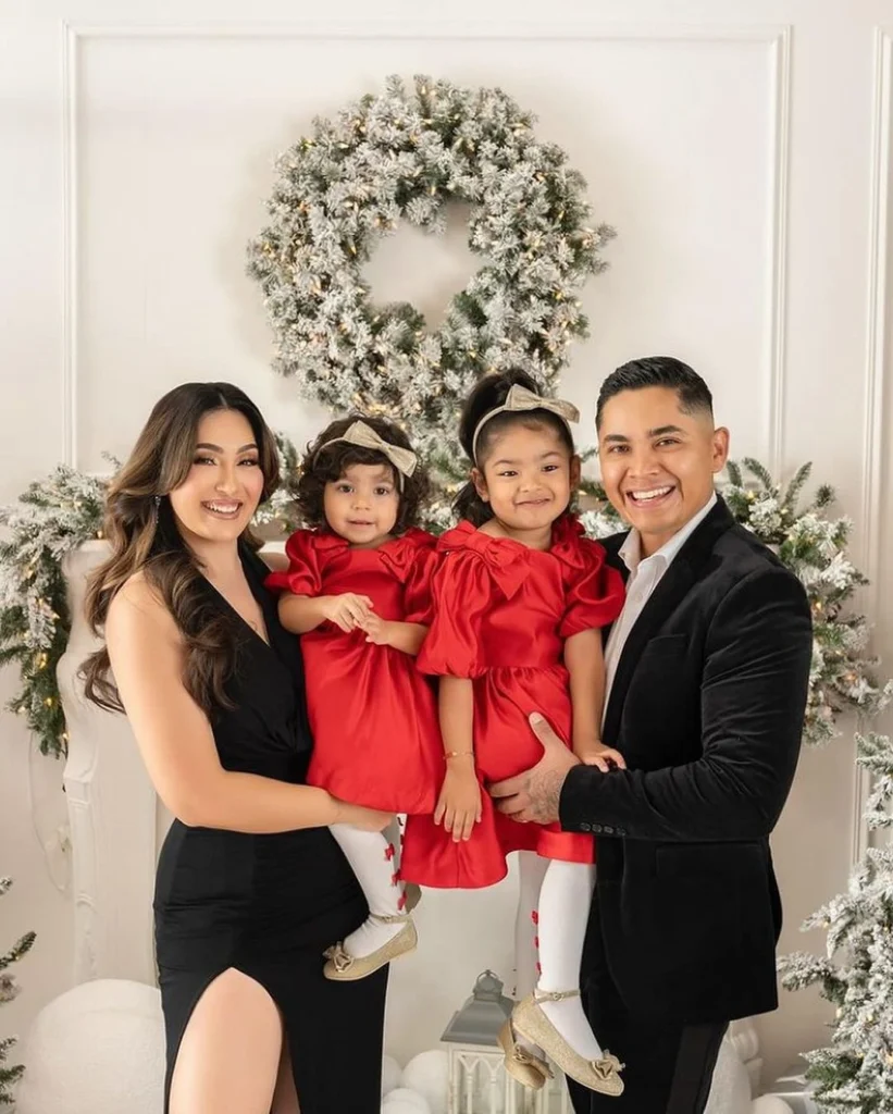 Christmas Photoshoot Ideas for Family