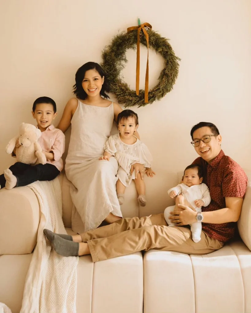 Christmas Photoshoot Ideas for Family