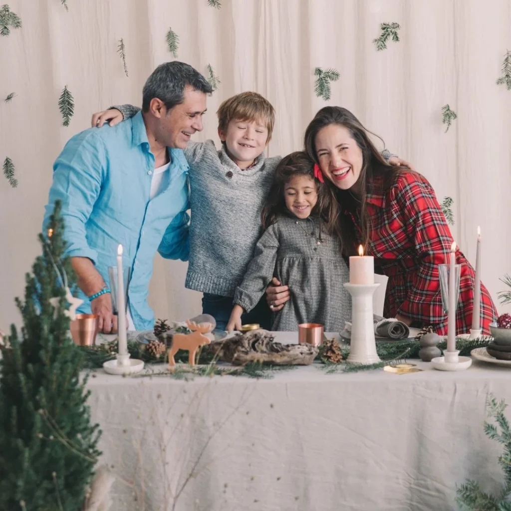 Christmas Photoshoot Ideas for Family